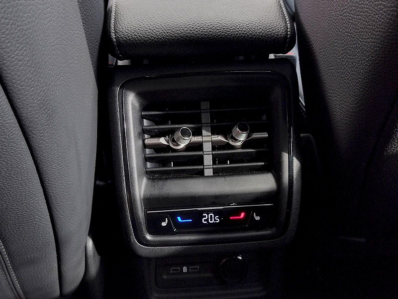 Škoda Kodiaq (2024) Exclusive Selection 2,0 Tdi 14 - fotka 35 z 45