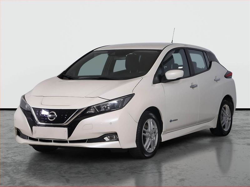 Nissan Leaf (2018) 40 kWh, SoH 87%, Automat - fotka 2 z 21