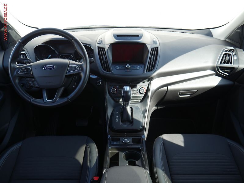 Ford Kuga (2017) 2.0 TDCI 4x4, 2.maj,ČR, navi - fotka 8 z 18