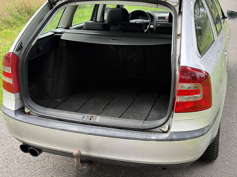 Škoda Octavia (2006) 1.9 TDi 77kw 4x4 kombi - fotka 18 z 19