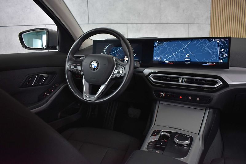 BMW Řada 3 318i*DPH*HEAD-UP*LED*90t.KM - fotka 8 z 44