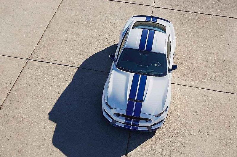 Shelby GT350 Mustang.