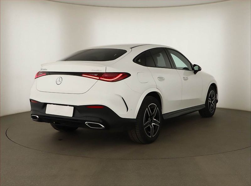 Mercedes-Benz GLC (2023) 220 d 4MATIC, 360°, ACC - fotka 5 z 20