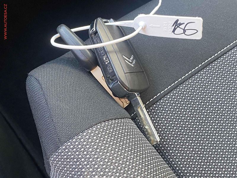 Citroën C3 Aircross (2018) 1.2PT, Shine, AT, navi, TZ - fotka 17 z 17