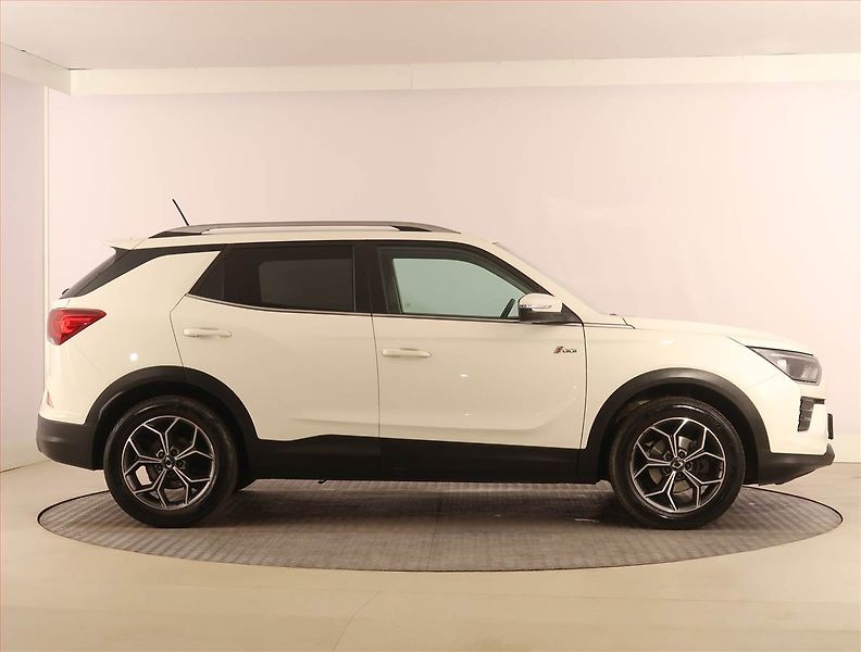 SsangYong Korando (2021) 1.5 T-GDI, Automat, Serv.kniha - fotka 6 z 20