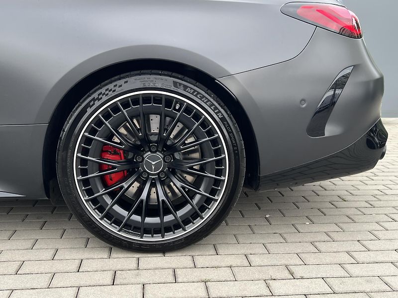 Mercedes-Benz CLE (2024) AMG 53 4MATIC 330kW - fotka 58 z 64
