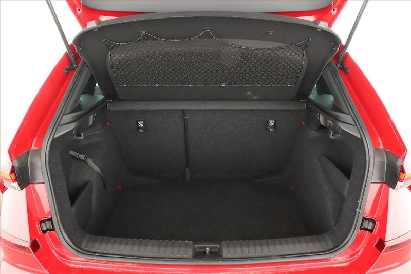 Škoda Kamiq (2024) 1.0 TSI, DRIVE, SENZORY - fotka 18 z 19