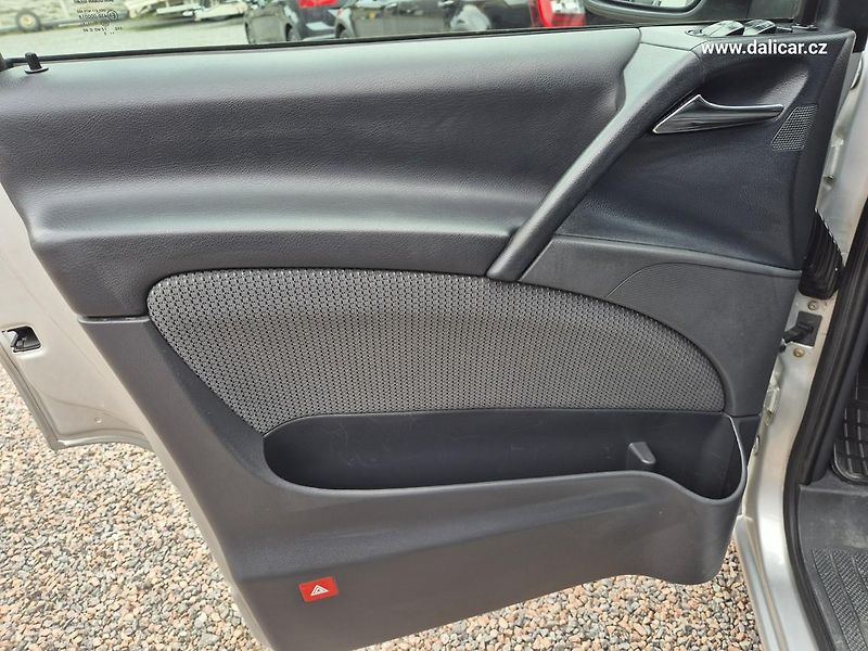 Mercedes-Benz Viano (2012) 2.2CDi 120KW TREND EDITION - fotka 28 z 48