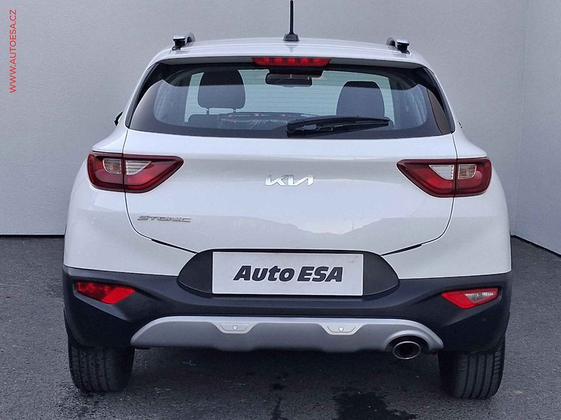 Kia Stonic (2022) 1.0T-GDi, 1.maj,ČR, AT,p - fotka 5 z 18