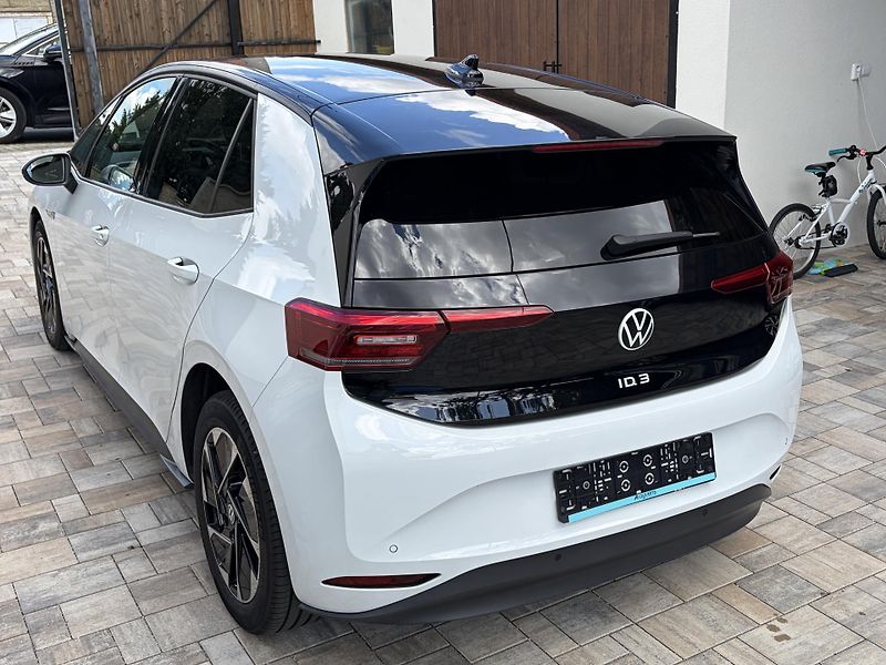 Volkswagen ID.3 (2021) PRO 62kwh, 150kw SOH 91.2% - fotka 2 z 11