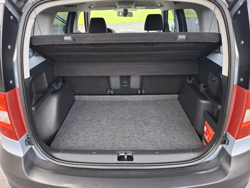 Škoda Yeti (2011) 1.2TSi 77kW,klima,senzory - fotka 14 z 18