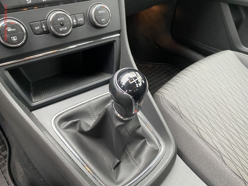 Seat Leon (2015) 1.2 TSi, Style, LED, TZ - fotka 16 z 16