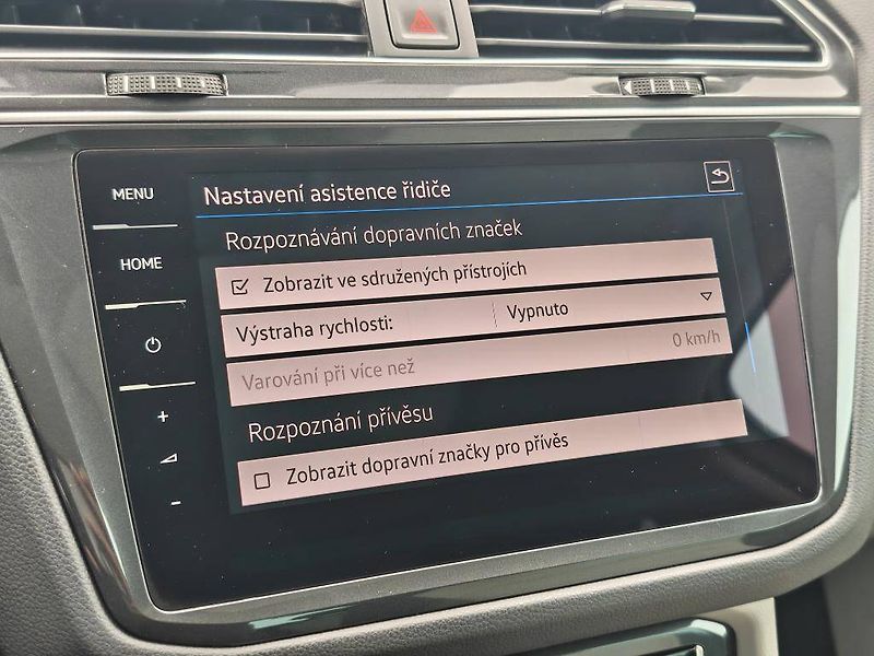 Volkswagen Tiguan R-Line Highline 4Motion DSG 2, - fotka 21 z 30