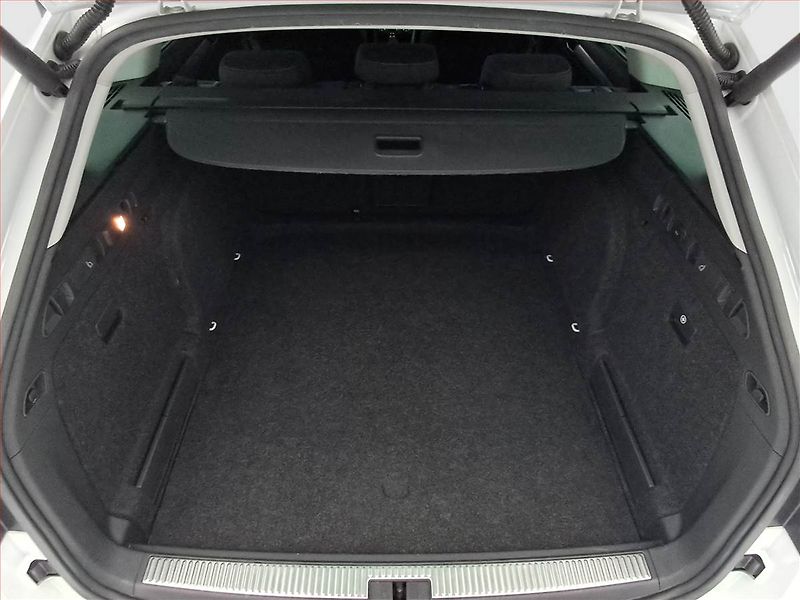 Škoda Superb (2016) 2.0 TDI, Navi, Bi-Xenony - fotka 14 z 18