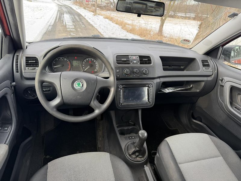 Škoda Fabia (2009) 2 1.4i 63kW, Nová STK - fotka 10 z 19