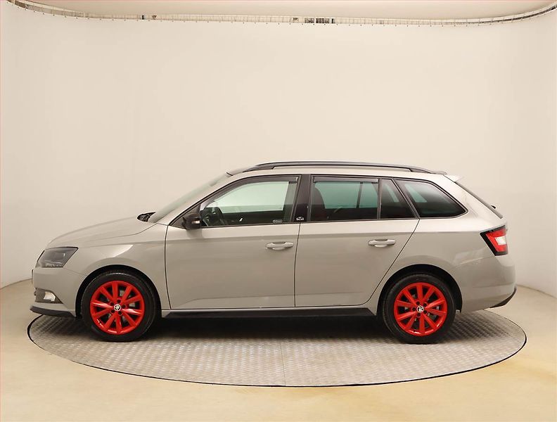Škoda Fabia (2016) Monte Carlo 1.2 TSI, Xenony - fotka 3 z 22