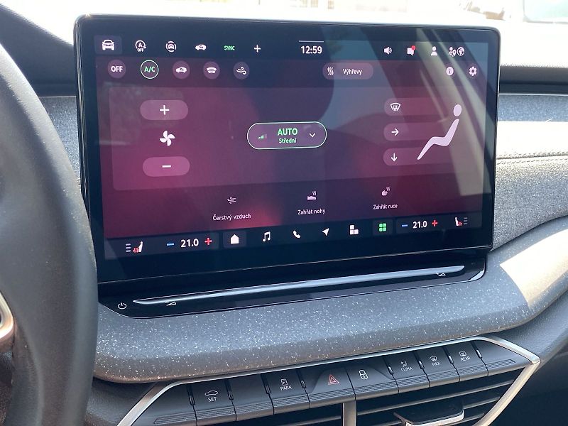 Škoda Octavia (2025) 1.5 TSI M-HEV DSG Top Selectio - fotka 21 z 34