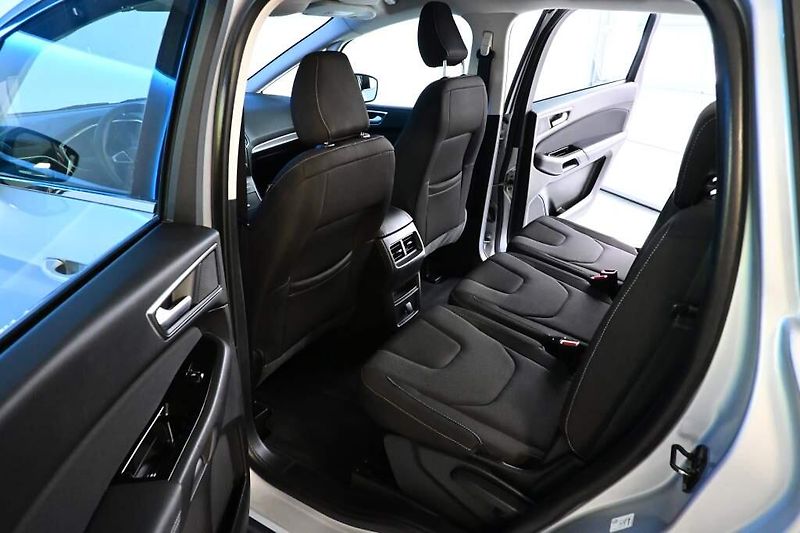 Ford S-MAX (2019) 2.0 TITANIUM 8AT ECOBLUE - fotka 9 z 31