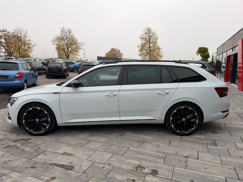 Škoda Superb (2021) Sportline 2.0 TSI 4x4 DSG - fotka 8 z 39