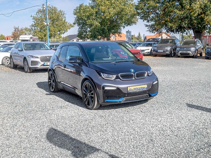 BMW i3 (2019) i3S 120Ah 135KW ČR SoH - fotka 3 z 47