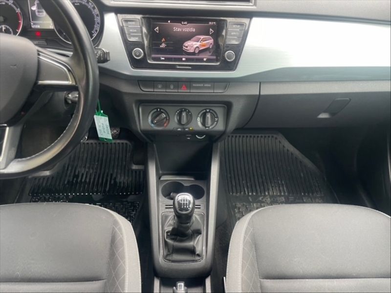 Škoda Fabia 1,0 TSI Ambition - fotka 10 z 11