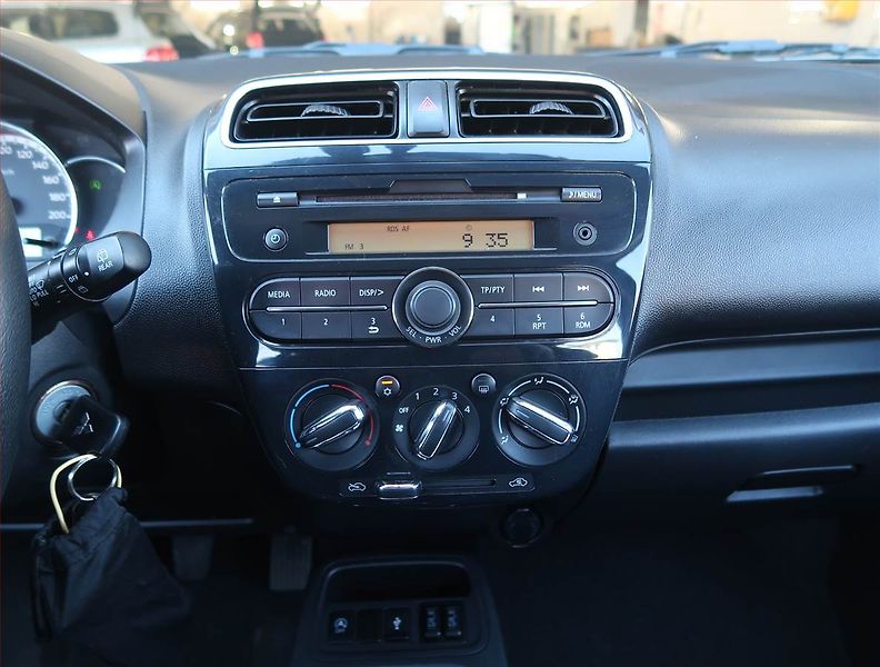 Mitsubishi Space Star (2021) 1.2 MIVEC, Serv.kniha - fotka 12 z 17