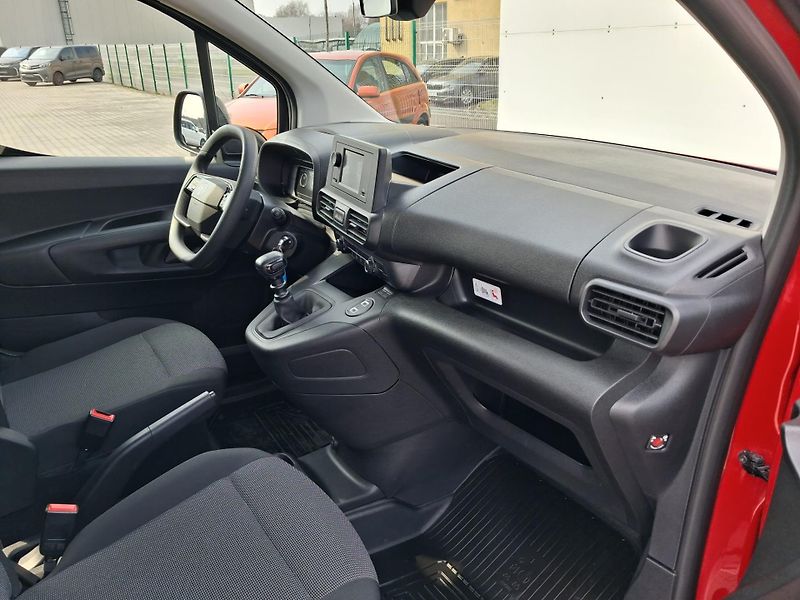 Toyota ProAce City 1.5 D-4D Extra CrewCab Active - fotka 18 z 23