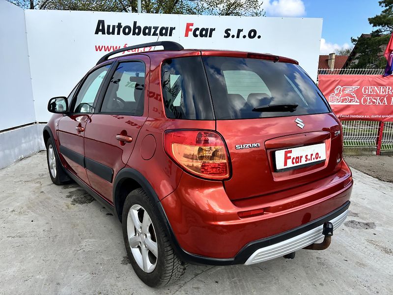 Suzuki SX4 (2007) 1.6 VVT 79KW 4x4 - fotka 6 z 26