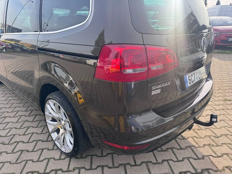 Volkswagen Sharan (2014) 2,0 TDI 130 KW ROZVODY 2. MAJ - fotka 13 z 45