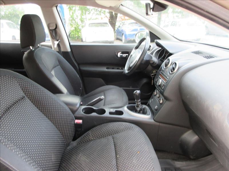 Nissan Qashqai 1,5 Dci, Dual klima, VADA MOTO - fotka 13 z 24