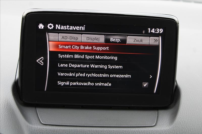Mazda CX-3 2,0 i  1MAJ,AUTOMAT,REVOLUTION - fotka 14 z 32