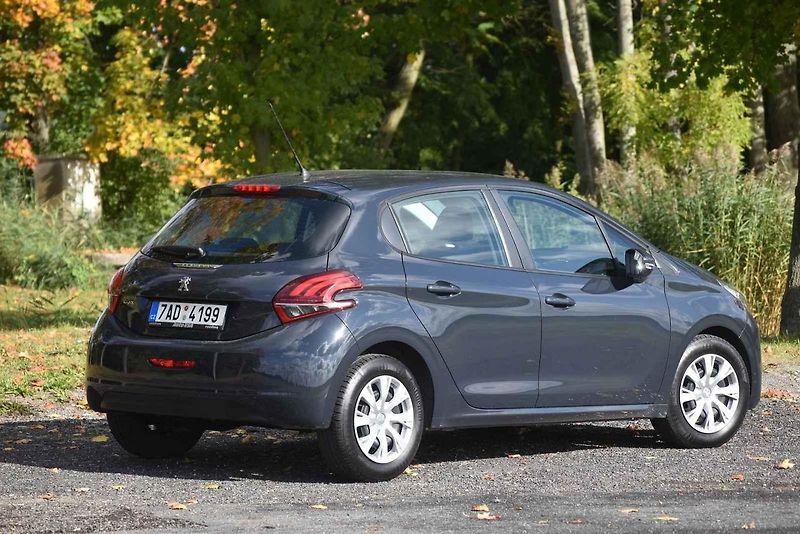 Elegance do města - to je minulá generace Peugeotu 208
