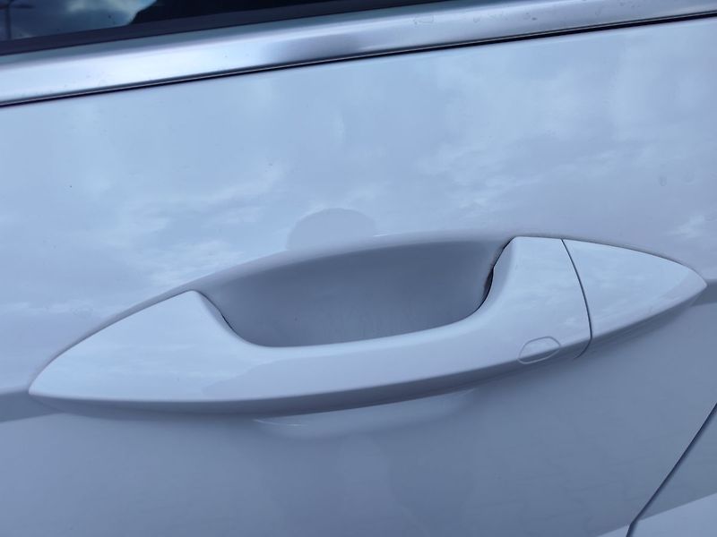 Hyundai Kona 1.0 T-GDi/88kW Sound Bosse - fotka 10 z 35