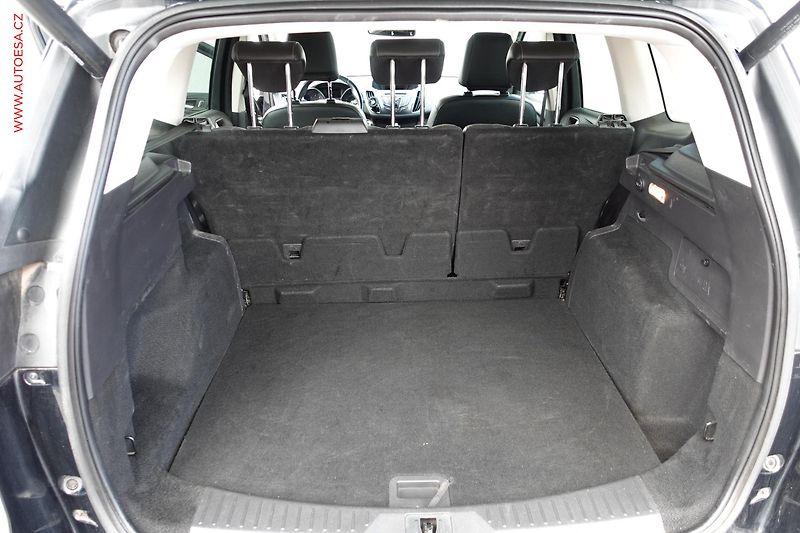 Ford Kuga (2013) 2.0TDCi 4x4, ČR, AT, xenon - fotka 7 z 16