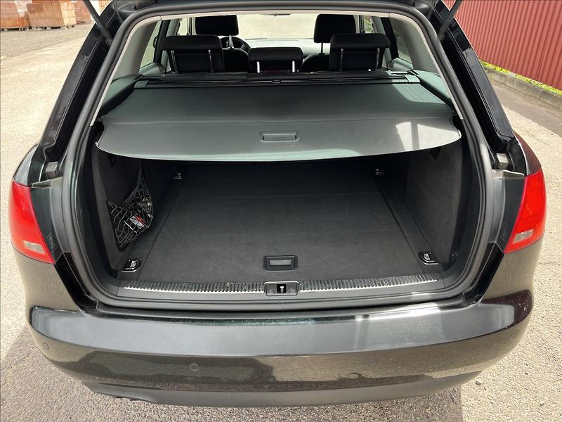 Audi A4 Avant 2,0 TDi 103 KW AUTOMAT K - fotka 29 z 36
