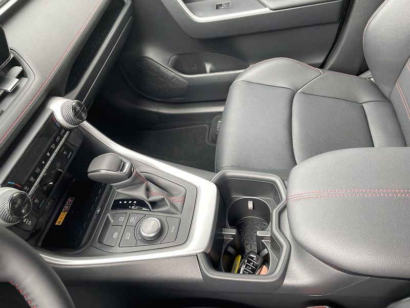 Toyota RAV4 2.5 Plug-in Hybrid ODBĚR ihned - fotka 20 z 32