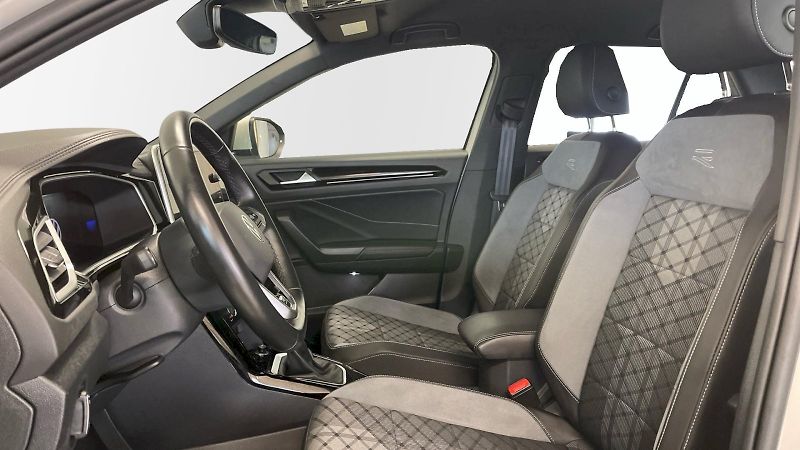 Volkswagen T-Roc (2024) R-Line 1.0 TSI 81kW - fotka 13 z 27