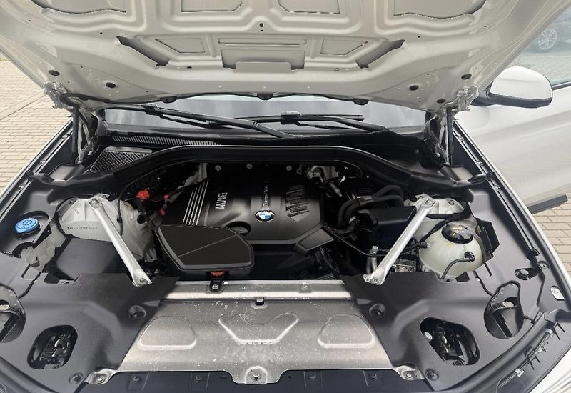 BMW X3 (2018) XDrive 20d 140kw 4x4 - fotka 12 z 13