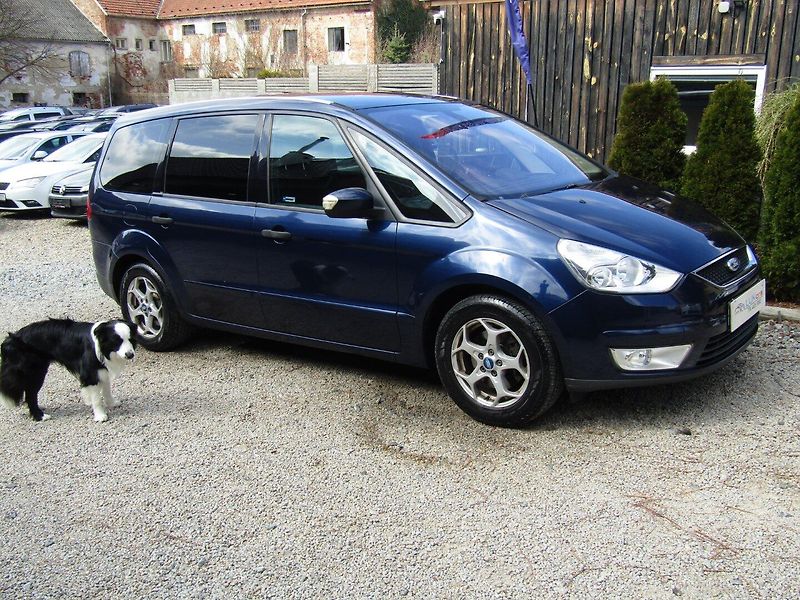 Ford Galaxy (2007) 2.0 TDCi 96kW - fotka 7 z 34