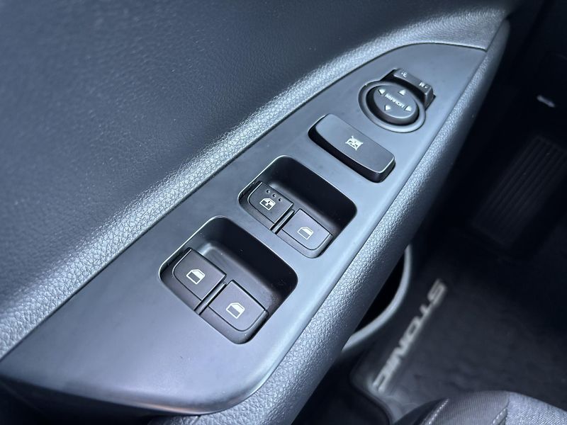 Kia Stonic SPIN 1.2 DPI 62 kW - fotka 20 z 22