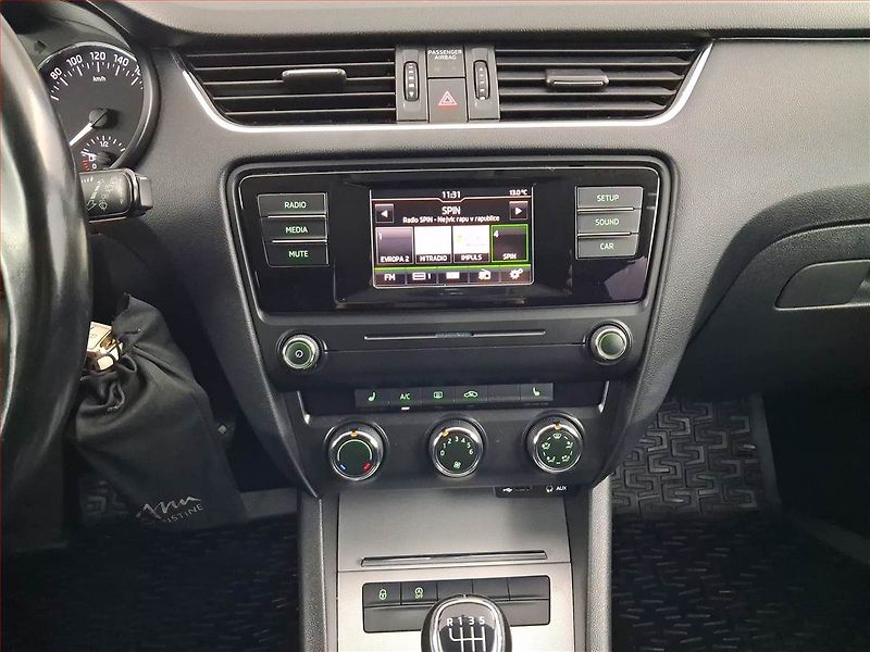 Škoda Octavia (2016) 1.4 TSI CNG, Tempomat - fotka 12 z 16