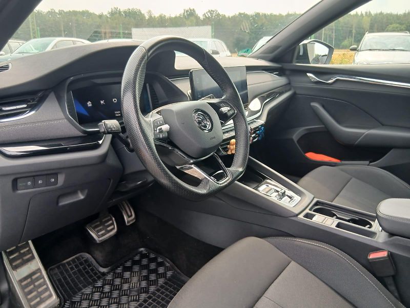 Škoda Octavia 2.0 TDI,STYLE INDIVIDUAL - fotka 23 z 58