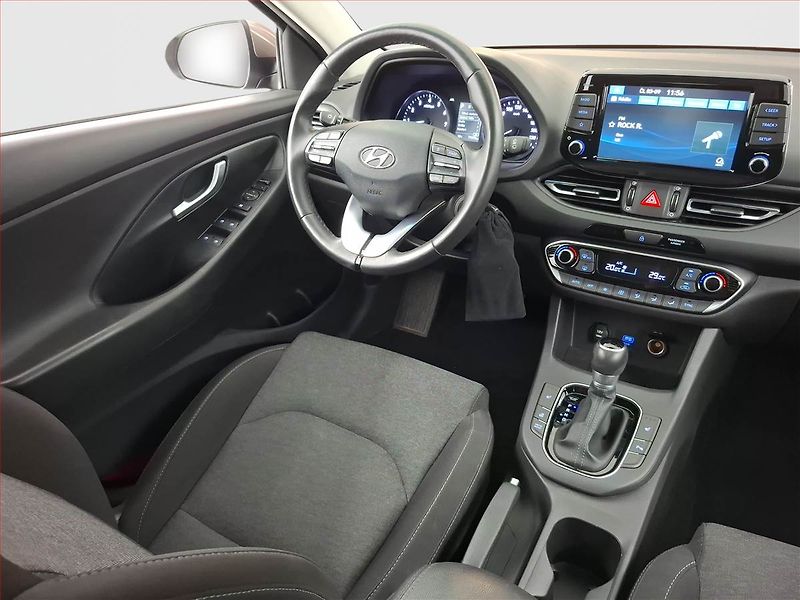 Hyundai i30 (2023) Smart 1.5 T-GDI MHEV, Automat - fotka 7 z 19