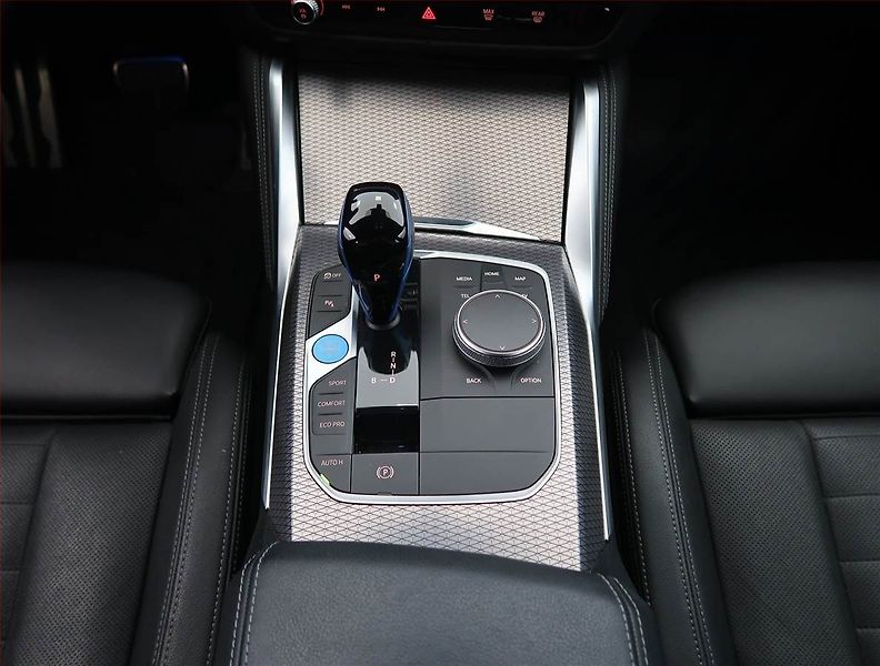 BMW i4 (2022) M50, SoH 88% - fotka 13 z 34