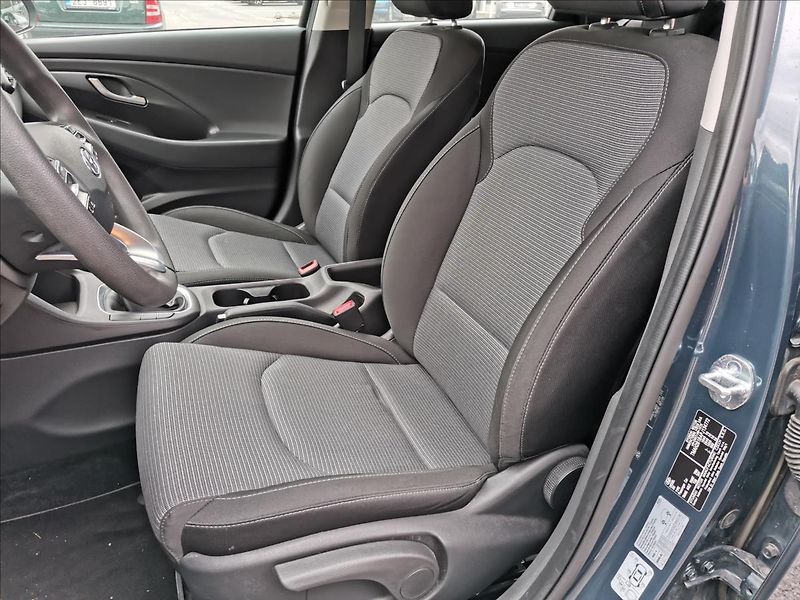 Hyundai i30 1,0 T-GDI Start Plus - fotka 7 z 17