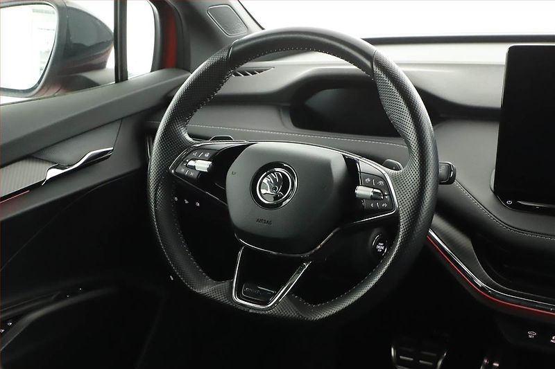 Škoda Enyaq (2022) Sportline iV 80 (82 kWh) - fotka 8 z 20