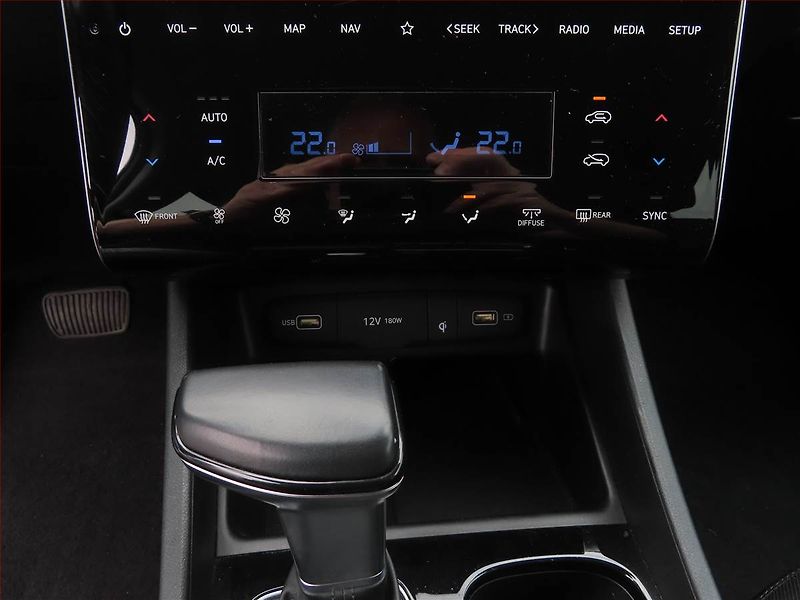 Hyundai Tucson (2021) 1.6 T-GDI 48V MHEV - fotka 18 z 24