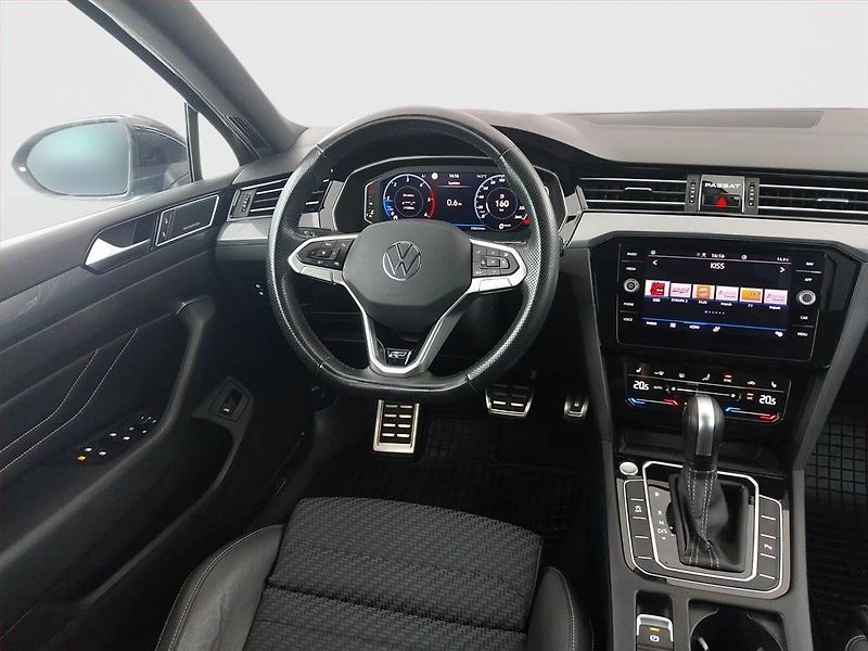 Volkswagen Passat (2022) R-Line 2.0 TDI, Automat, Kůže - fotka 7 z 23