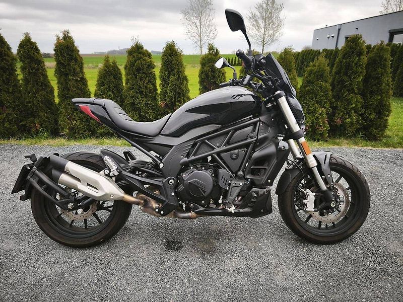 Benelli 502c (2023) - fotka 1 z 8