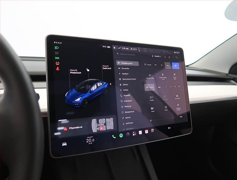 Tesla Model 3 (2021) Std Range Plus 55kWh, SoH 85% - fotka 23 z 32